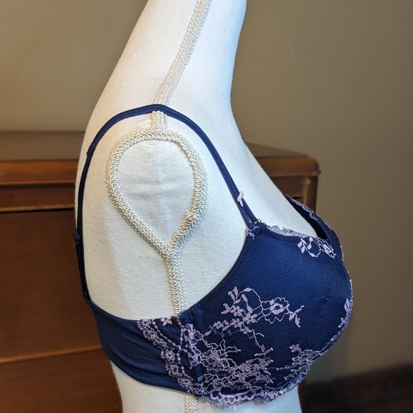 VICTORIA'S SECRET Demi Delicate Lace Bra 36D - Picture 3 of 11